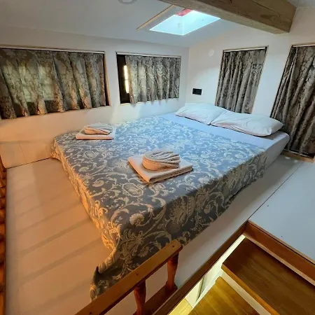 度假居 Tiny House In Altinkum, 100 M From The Sea *