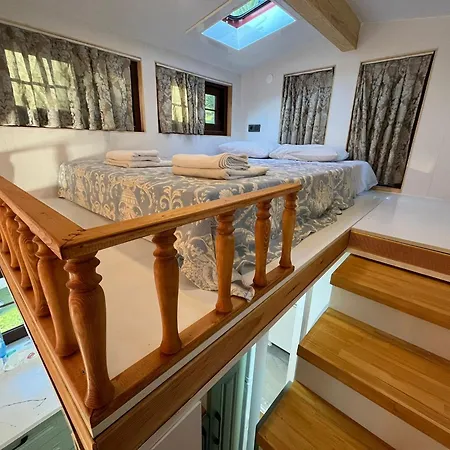 בית נופש Tiny House In Altinkum, 100 M From The Sea דידים