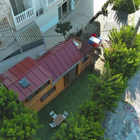 Tiny House In Altinkum, 100 M From The Sea *