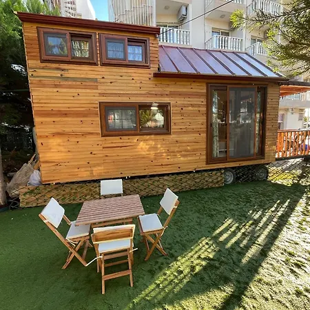 Casa de Férias Tiny House In Altinkum, 100 M From The Sea *