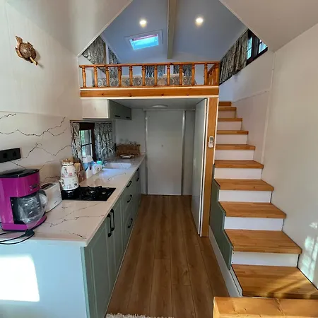 Tiny House In Altinkum, 100 M From The Sea Casa de Férias