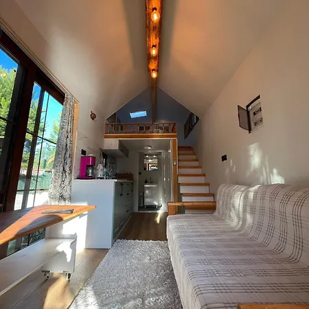 Casa de Férias Tiny House In Altinkum, 100 M From The Sea