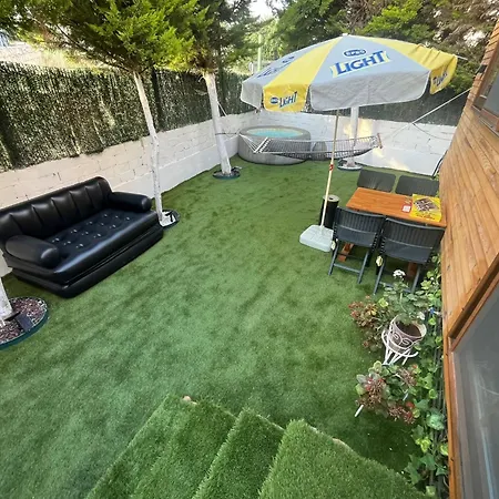 Holiday home Altinkum Tiny House, 100 M From The Sea