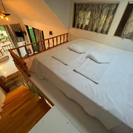 Altinkum Tiny House, 100 M From The Sea Holiday home *