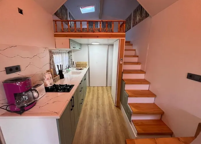 Tiny House In Altinkum, 100 M From The Sea *